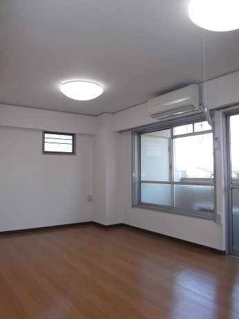 Living and room. ☆ Bedroom 10 Pledge ☆