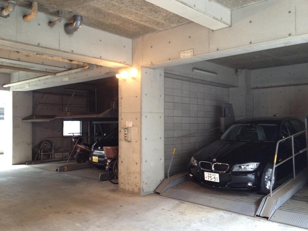 Parking lot.  ☆ Since roofed, Hard to be dirt important car ☆