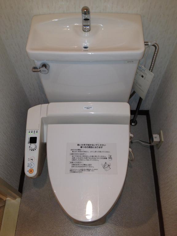 Toilet.  ☆ Washlet is now required!? ☆