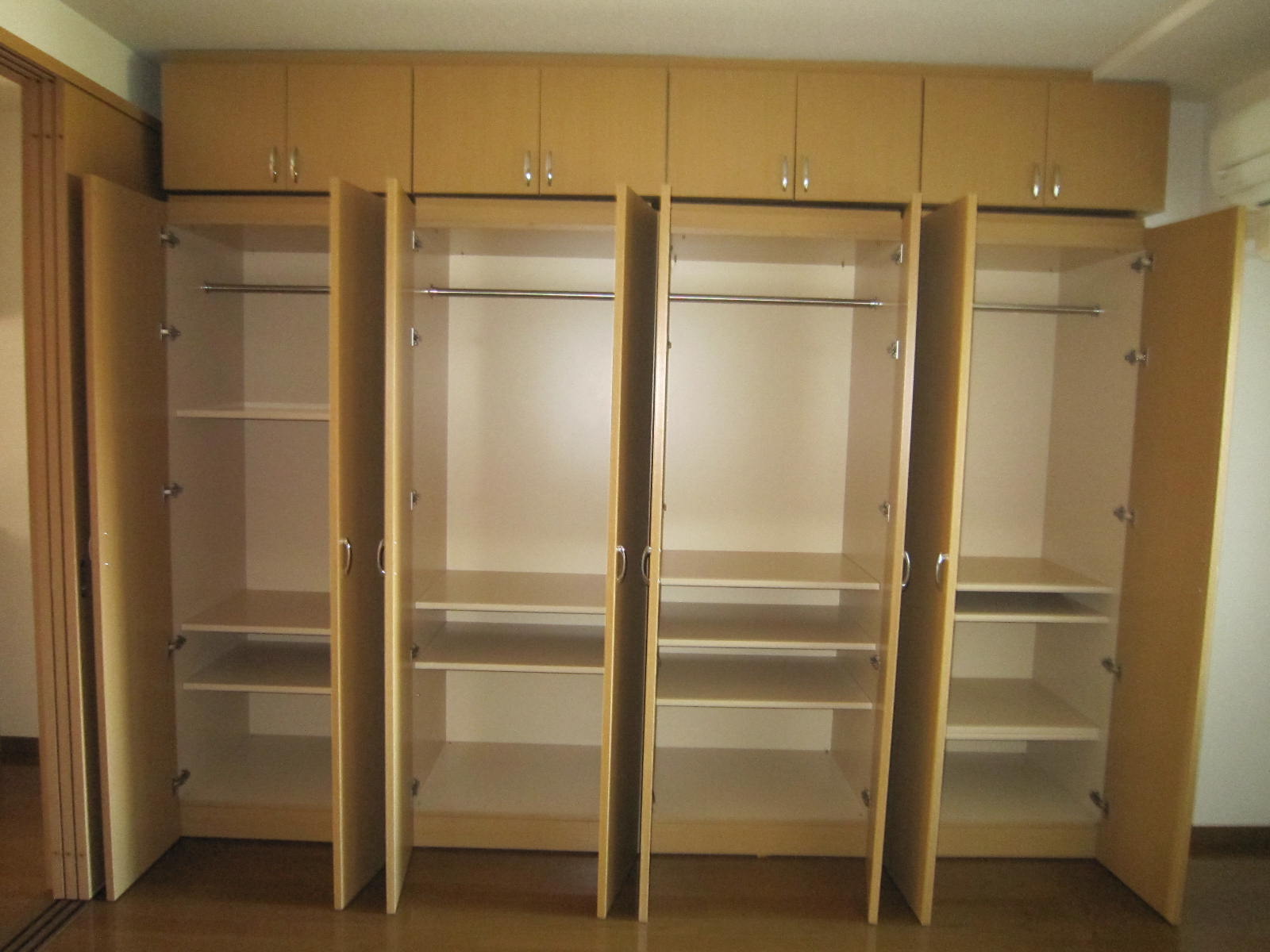 Receipt. Moving furniture