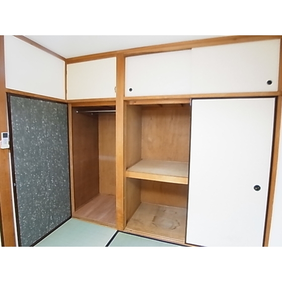 Receipt. Housing 1 between a half! ! 