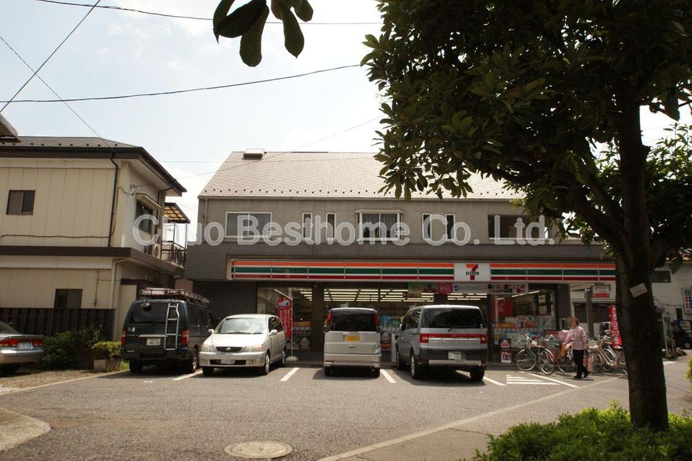 Convenience store. 385m until the Seven-Eleven store Yanagibashi