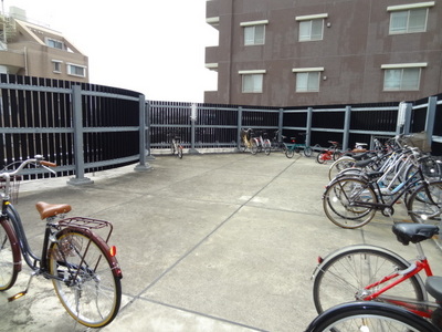 Other common areas. Bicycle parking lot is located on the roof
