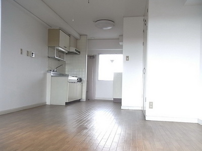 Other room space. spacious