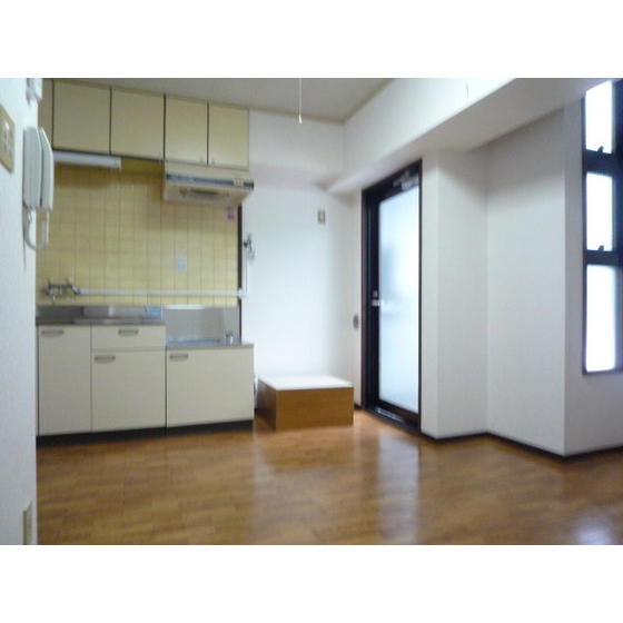 Living and room. There yard indoor washing machine