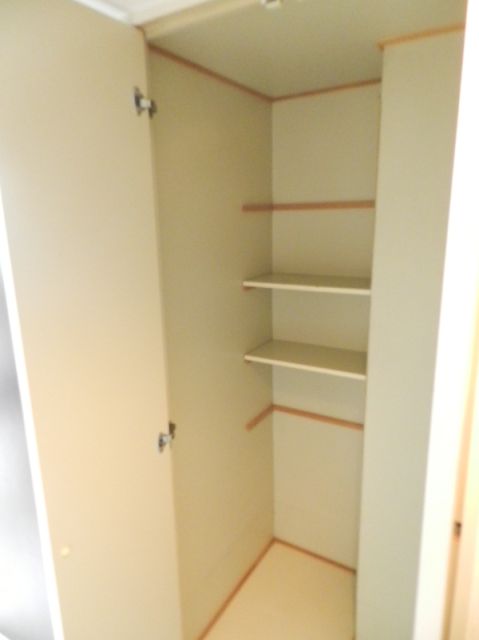 Receipt. Entrance storage