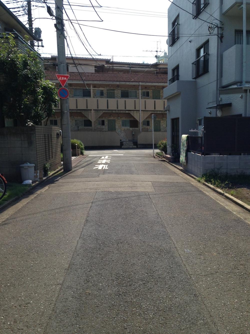 Local photos, including front road. Local (10 May 2013) Shooting