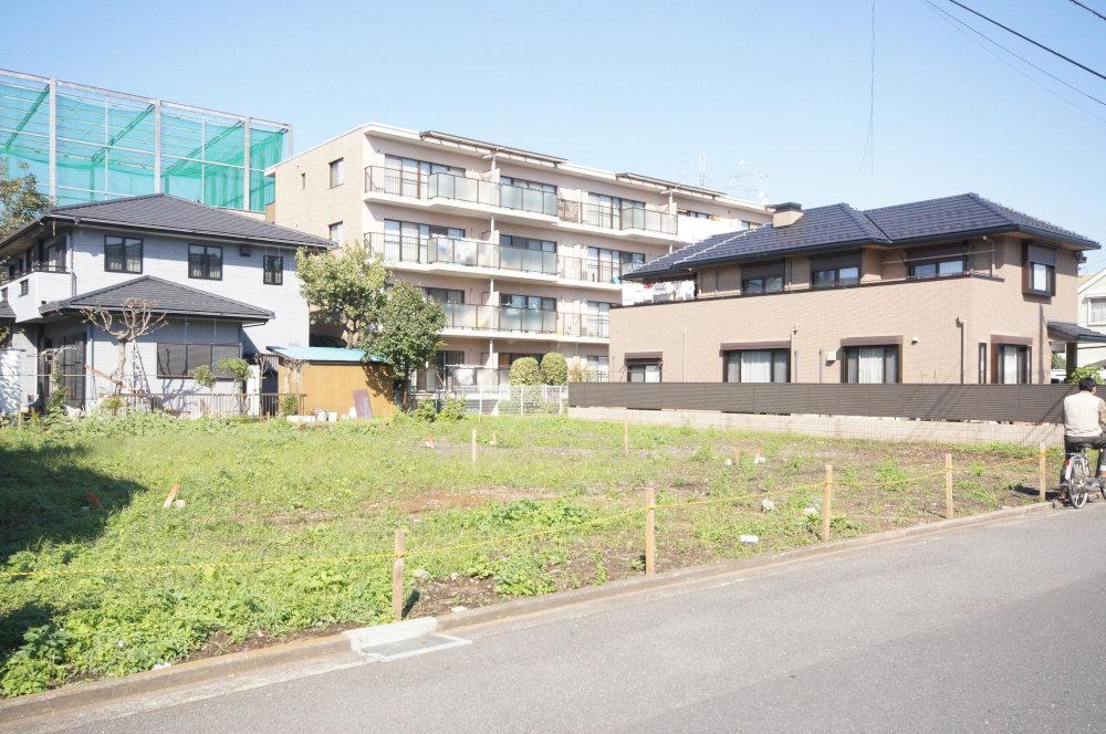 Local land photo. Building coverage 60%, Come those who want to be building a big building for a volume rate of 160%! 