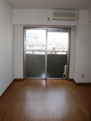 Living and room. In the eighth floor of the room, View is also GOOD