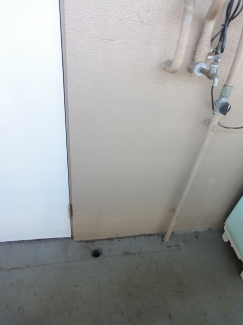 Other room space. Washing machine Storage