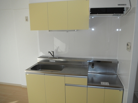 Kitchen. Easy-to-use and widely, This is a new kitchen