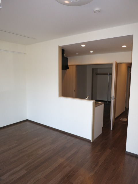 Living and room. LD9.8 Pledge is a pledge K2.7. 