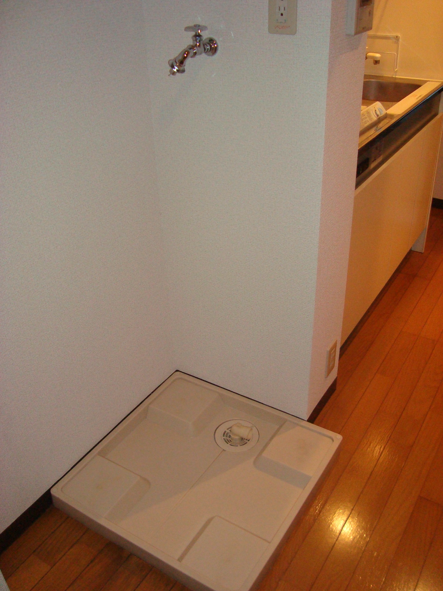 Other Equipment. ☆ Washing machine in the room ☆