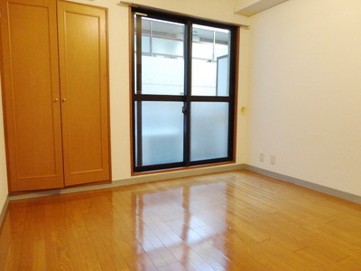 Living and room. Western-style 7 Pledge