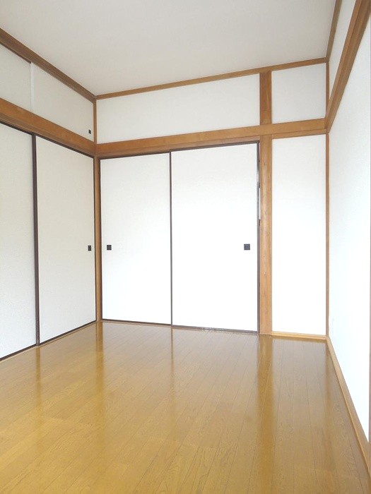 Living and room. Flooring