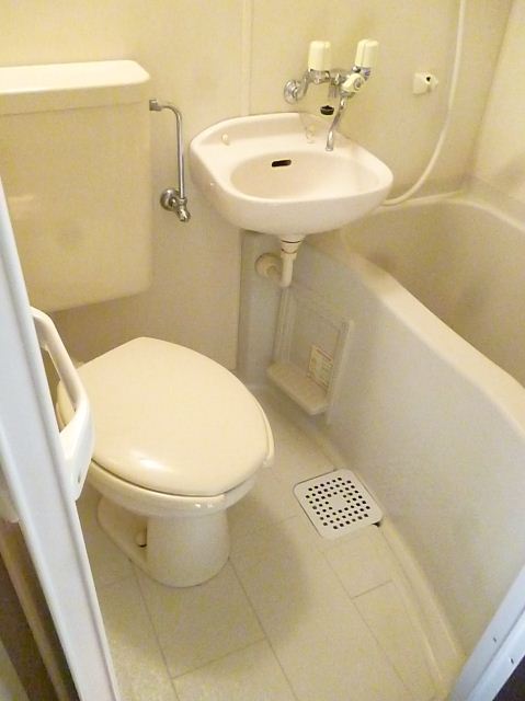 Bath. Unit is a bus that was based on white. 