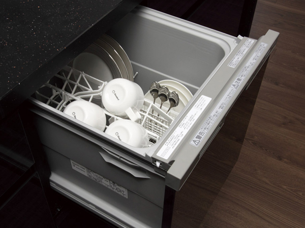 Kitchen.  [Built-in dishwasher] High water-saving and health effects, Also it reduces the time and effort of cleaning up.