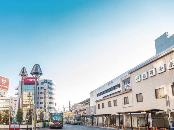 Surrounding environment. Kichijoji Station (about 700m)