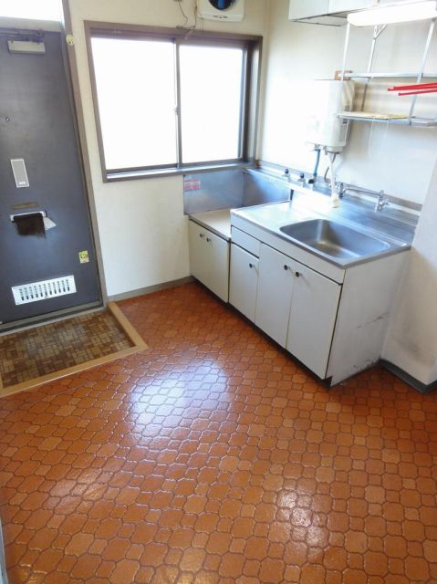 Kitchen. It is around the kitchen