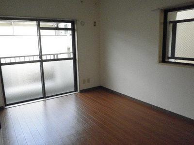 Living and room. Bright Western-style in the corner room