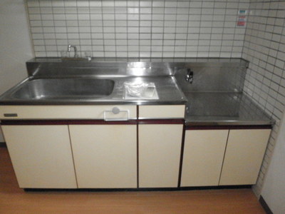 Kitchen. Two-burner gas stove installation Allowed Kitchen