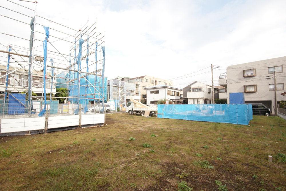Local land photo. Building coverage 50% ・ Some 60%, Volume rate of 100% ・ Part is 200%.