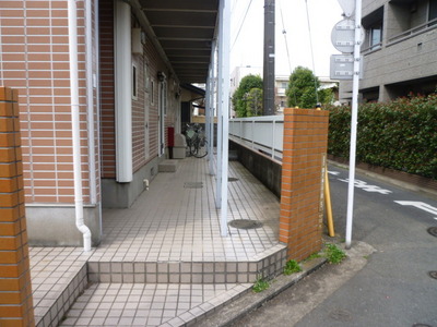 Entrance. Property entrance