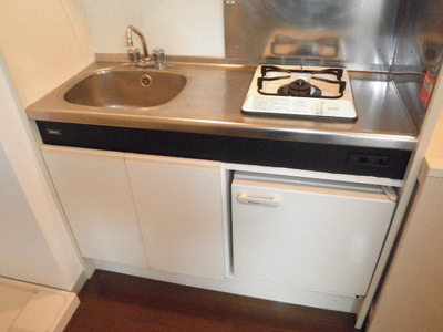 Kitchen. 1-neck Gasukitchin