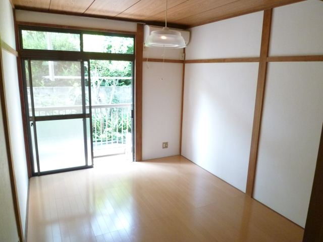 Living and room. Sunny nice flooring of the room