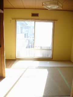 Living and room. You can use 7 pledge because there are plates