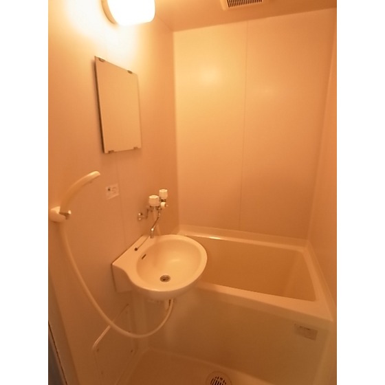 Bath. bus ・ Restroom