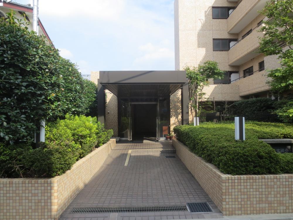 Local appearance photo