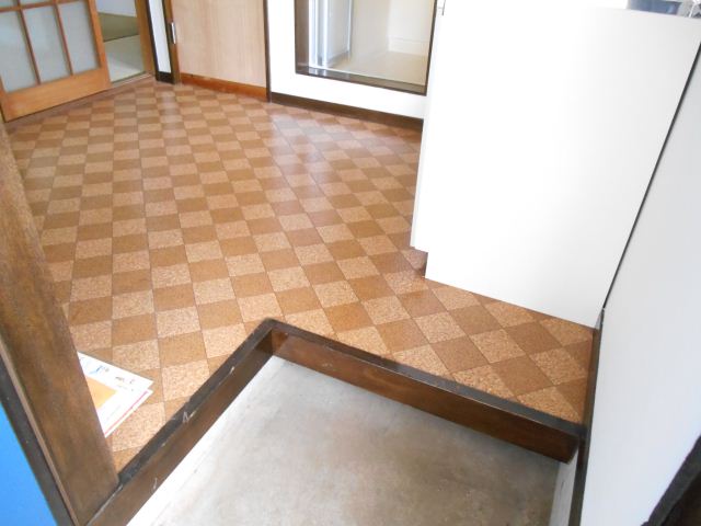 Entrance. It is entrance ☆