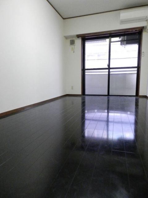 Living and room. Spread of studio