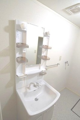 Washroom. Wash basin had made! 