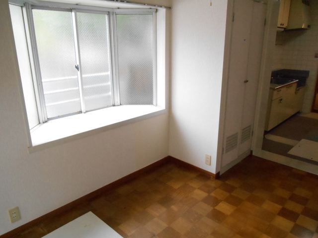 Living and room. Dining with a bay window