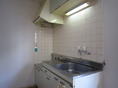 Kitchen.  ☆ Two-burner gas stove installation Allowed ☆ 