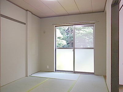 View. Facing south Japanese-style room 6 quires