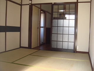 Living and room. Good per yang!