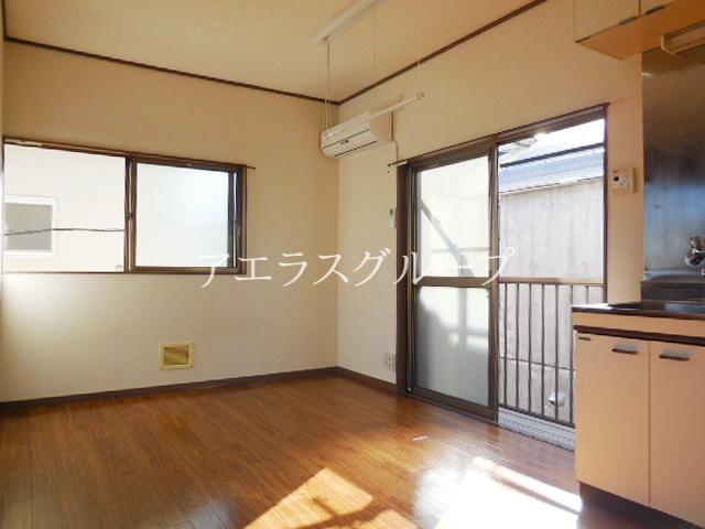 Other. It came in gentle light