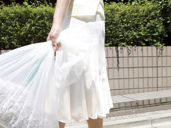 Other.  [24-hour garbage can out] Garbage yard is available 24 hours a day, Always keep clean the room. (Reference photograph)