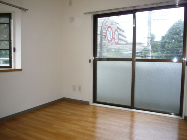 Living and room. Corner room