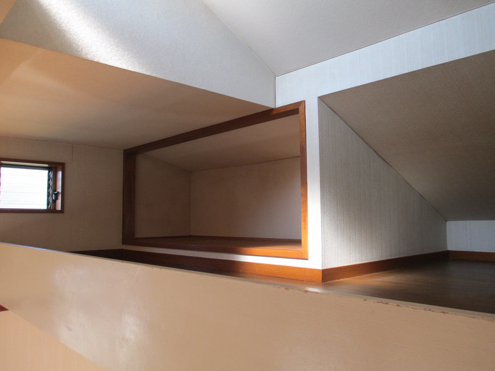 Other room space. loft