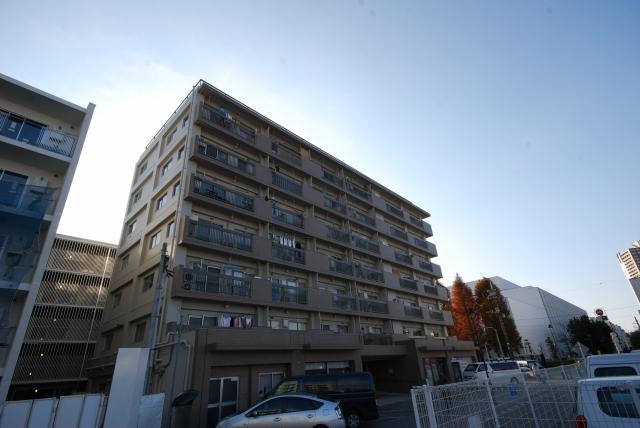 Local appearance photo. Access to the city center is also good