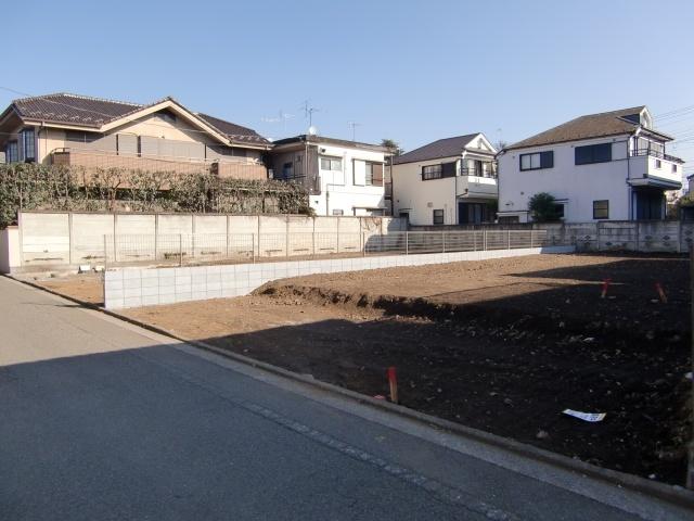 Local land photo. 4 is a new development site of the compartment. This property is so you can have adjacent land passage to the south day such as Good.