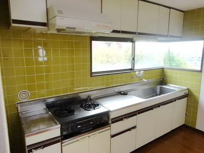 Kitchen. Bright kitchen