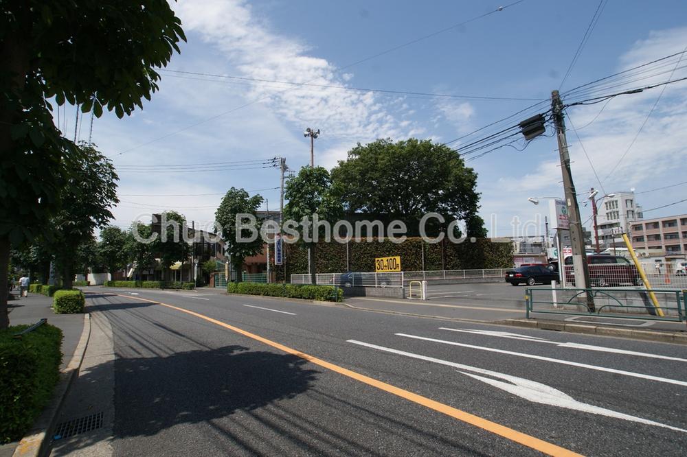 Supermarket. Ecos Tairaya Corporation Musashisakai to the store 966m