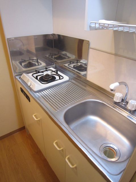 Kitchen. Convenient Gasukitchin