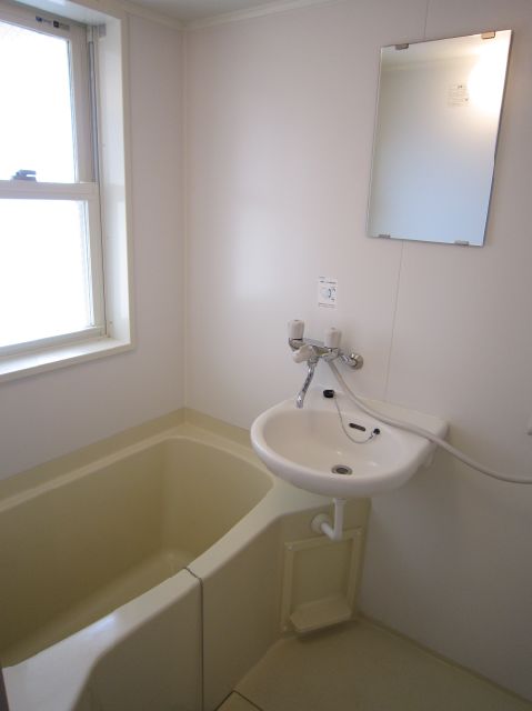 Bath. With happy window