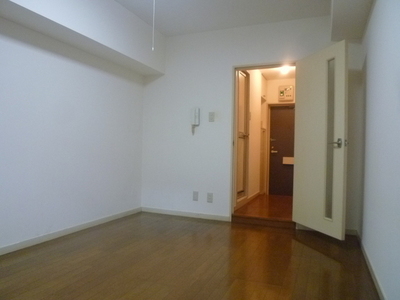 Other room space. Western-style 7.2 Pledge